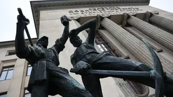 Pomniki górników przed A0